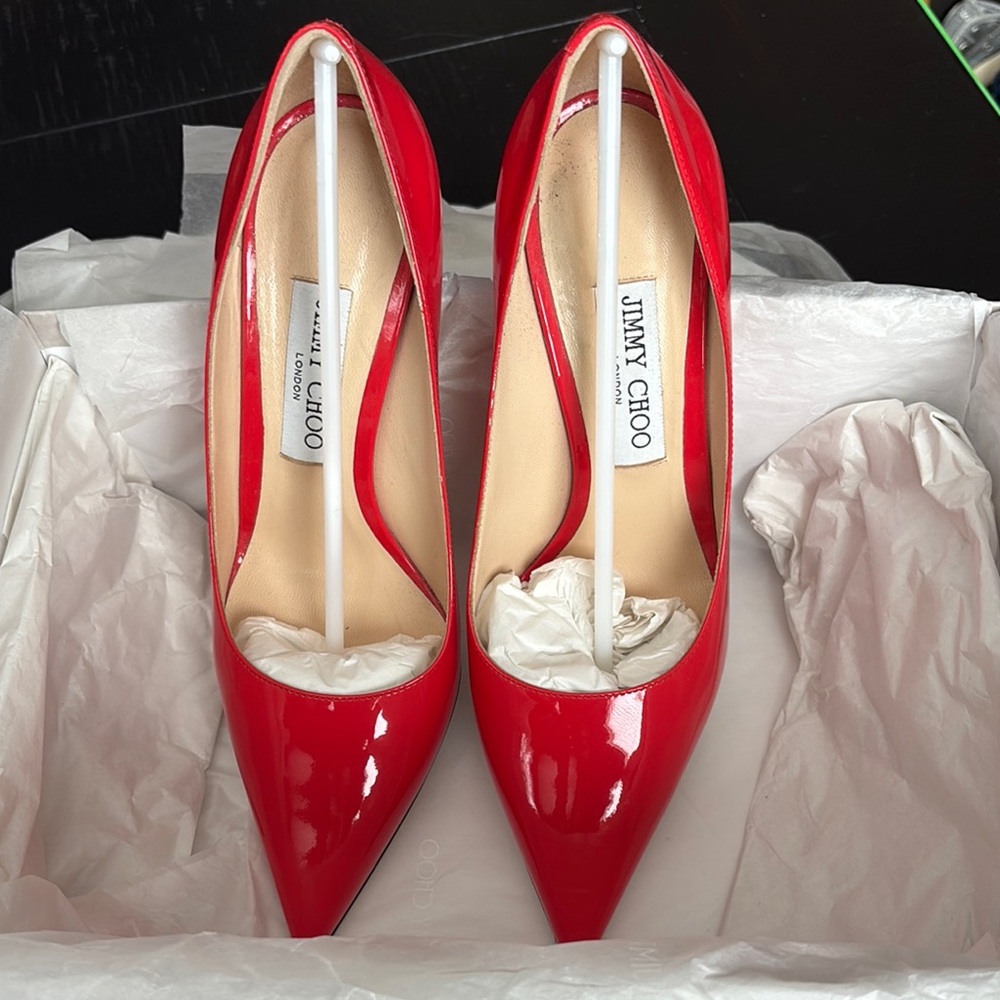 Jimmy Choo Love 100 size 39 Chilli Elegant Patent Pumps In Original Box n dustbg